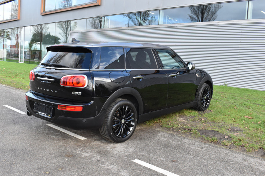 MINI Clubman 1.5 Cooper Pepper Automaat Navigatie Keyless-go Leer interieur