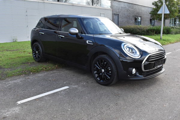 MINI Clubman 1.5 Cooper Pepper Automaat Navigatie Keyless-go Leer interieur