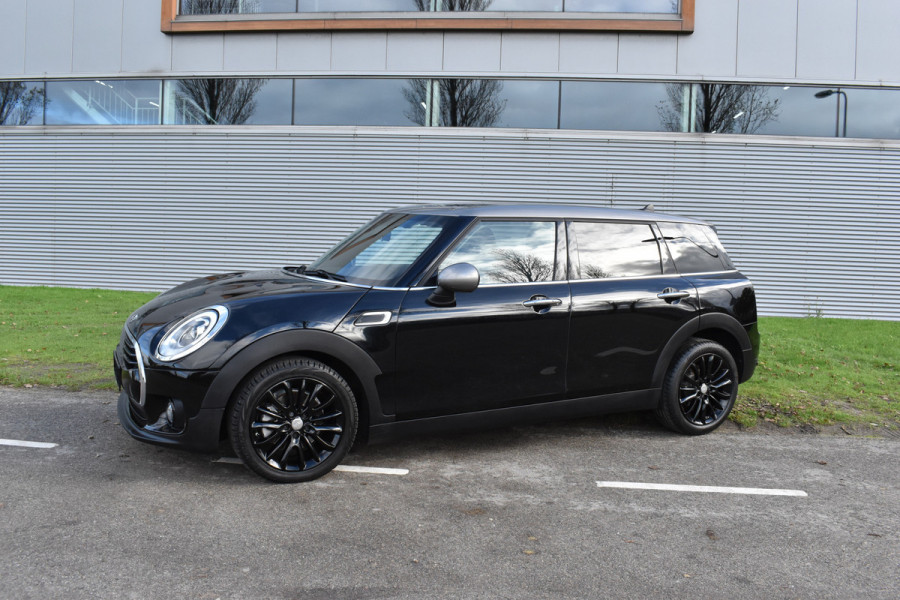 MINI Clubman 1.5 Cooper Pepper Automaat Navigatie Keyless-go Leer interieur