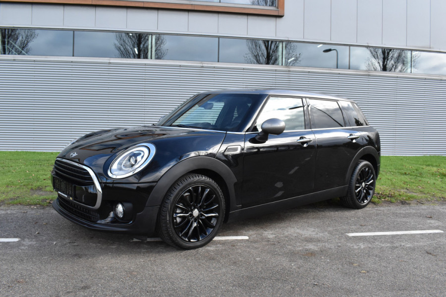 MINI Clubman 1.5 Cooper Pepper Automaat Navigatie Keyless-go Leer interieur