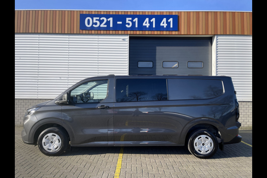 Ford Transit Custom 340 2.0 TDCI L2H1 Trend DC 6 persoons / NIEUW / bpm vrij / rijklaar € 40.950 ex btw / lease vanaf € 733 / direct leverbaar / airco / cruise / apple carplay / camera / magnetic grey metallic