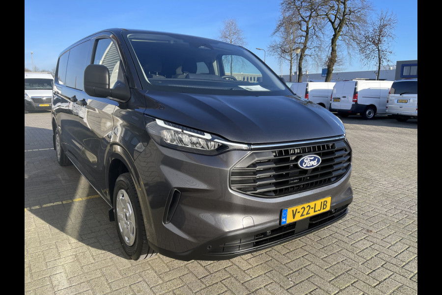 Ford Transit Custom 340 2.0 TDCI L2H1 Trend DC 6 persoons / NIEUW / bpm vrij / rijklaar € 40.950 ex btw / lease vanaf € 733 / direct leverbaar / airco / cruise / apple carplay / camera / magnetic grey metallic