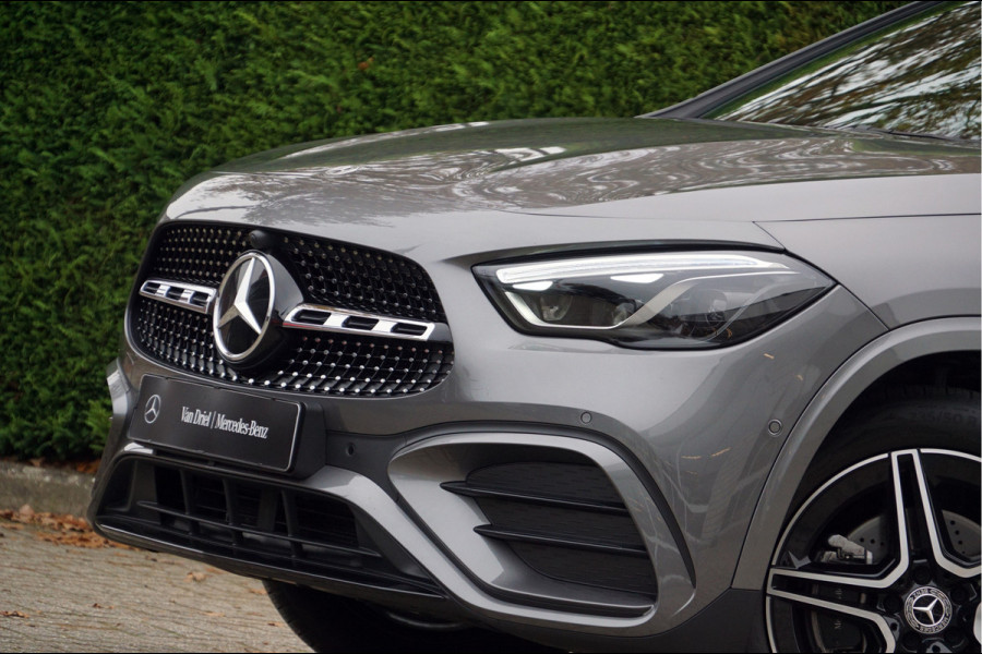 Mercedes-Benz GLA GLA 250 e AMG Line Facelift | Distronic Burmester Keyless Night Multibeam