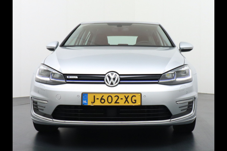 Volkswagen e-Golf AUT Adaptieve Cruise Warmtepomp App-Connect Apple Carplay Android Auto Climatronic Stoel+Ruitverwarming DAB+ Led Winterpakket  Licht/Regensensor Pdc App-Connect Lmv 17" E-DITION 136PK 290NM Koppel slechts 49.000km