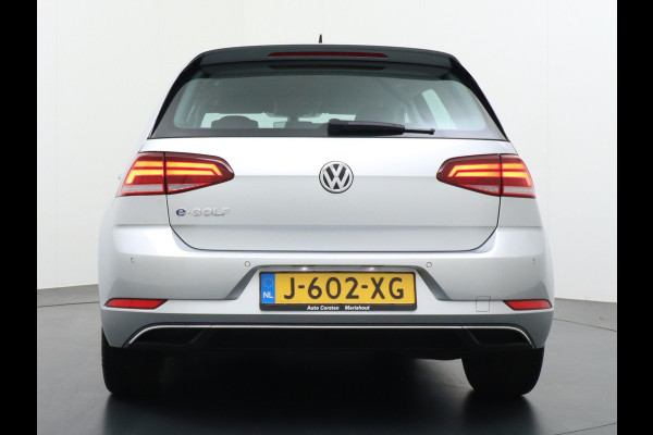 Volkswagen e-Golf AUT Adaptieve Cruise Warmtepomp App-Connect Apple Carplay Android Auto Climatronic Stoel+Ruitverwarming DAB+ Led Winterpakket  Licht/Regensensor Pdc App-Connect Lmv 17" E-DITION 136PK 290NM Koppel slechts 49.000km