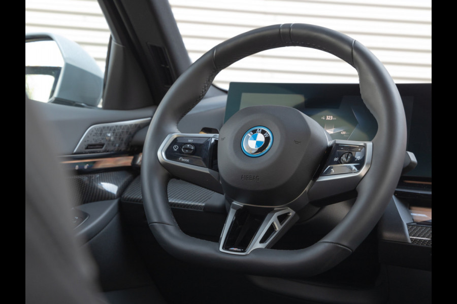 BMW i5 xDrive40 M-Sport Pro - Pano - Bowers & Wilkins - Driving Ass Prof - Active Steering