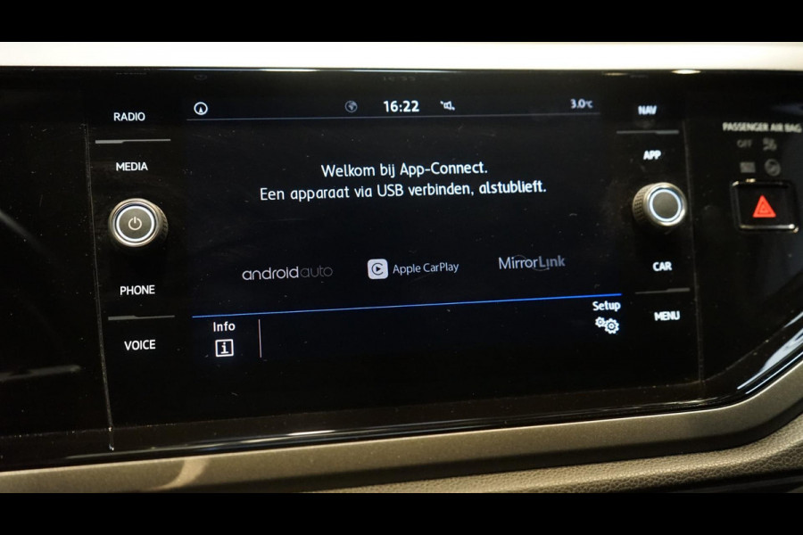 Volkswagen Polo 1.0 TSI ACC-AIRCO-BLUETOOTH-CARPLAY-DAB-NAVIGATIE-PDC-LICHT REGENSENSOR