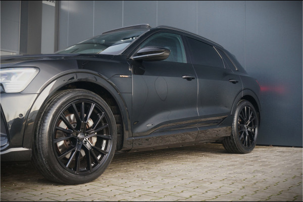 Audi e-tron e-tron 50 quattro S edition Black 71 kWh | S-Line | Panoramadak | Memory Seats | Luchtvering | Adaptive Cruise Control | Camera | Keyless | Matrix LED | Leder | Stoelverwarming | NAP | BTW