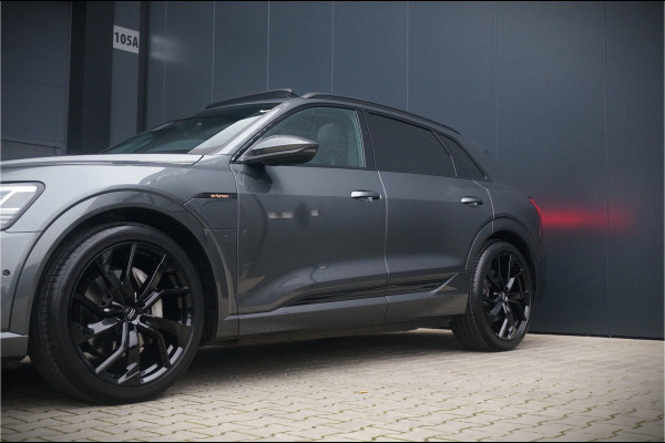 Audi e-tron e-tron 50 quattro S edition Black 71 kWh | S-Line | Panoramadak | Memory Seats | Trekhaak | Luchtvering | Adaptive Cruise Control | Camera | Keyless | Matrix LED | Leder | Stoelverwarming | NAP | BTW