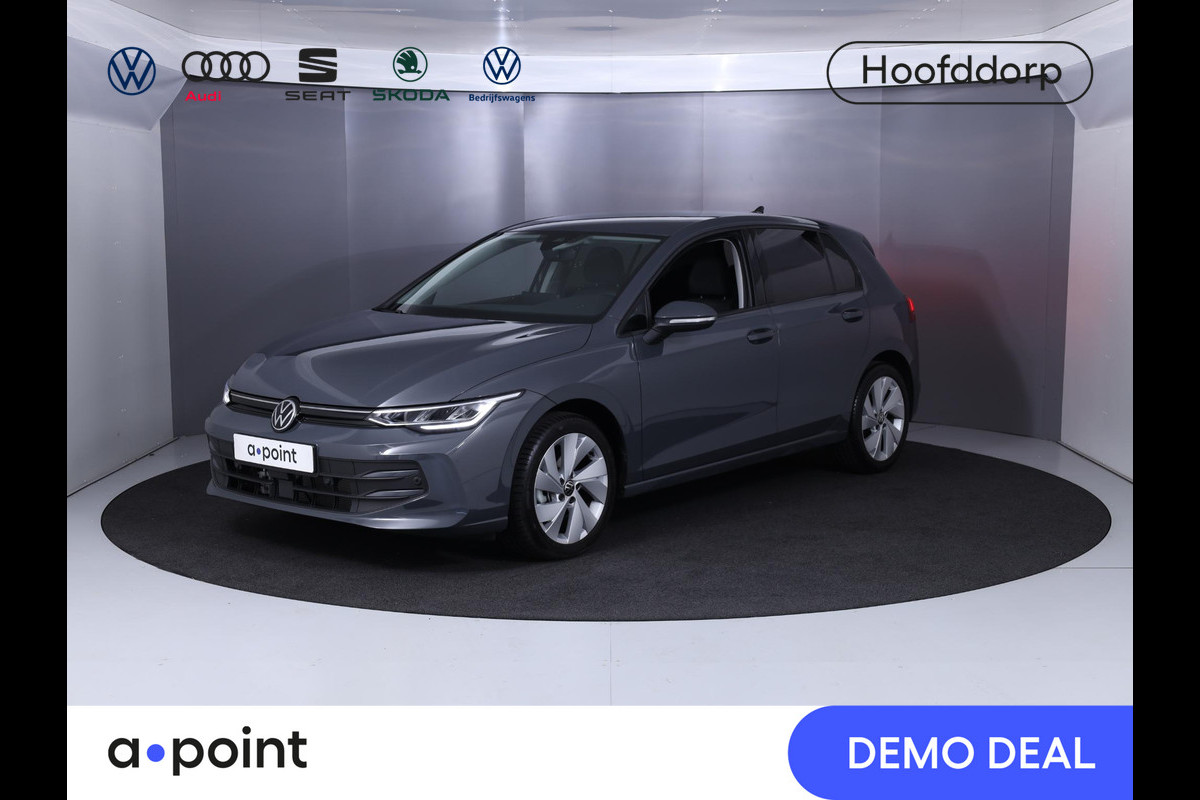 Volkswagen Golf 1.5 eTSI Life Edition 115pk DSG| Private lease vanaf € 599,- pm | Navi| Camera| extra getint glas|17'LM-velgen