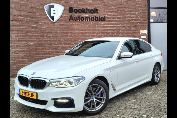 BMW 5 Serie 530e xDrive M-sport, Massage, ACC, HUD, Camera, Stuurverwarming