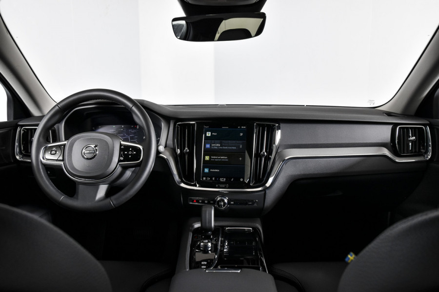 Volvo V60 2.0 T6 Plug-in hybrid AWD Plus Dark Automaat | Dig. Cockpit | Adapt. Cruise | Stoel-+Stuurverw. | PDC | Camera | NAV + App. Connect | ECC | LM 19"| 5712