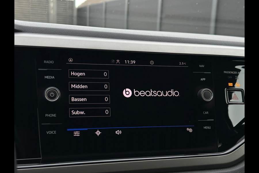 Volkswagen Polo 1.0 TSI R-Line CarPlay Beats Audio