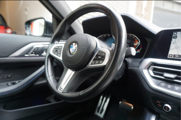 BMW 4 Serie Cabrio 420i High Executive 3x M-SPORT (Exterieur/ Interieur/ Onderstel) | BMW Garantie 12/2026 | Black on Black | Nieuwstaat | Keyless | Led | Apple | Memory | Virtual Cockpit | Sfeerverlichting