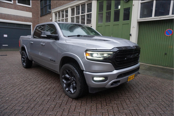 Dodge Ram 1500 5.7 V8 HEMI AWD AUT8 Limited Night Edition * Luchtvering * Panoramadak * Harman Kardon * Groot Navi * Head Up Display * GPS Volgsysteem * 4x stoelverwarming -ventilatie *