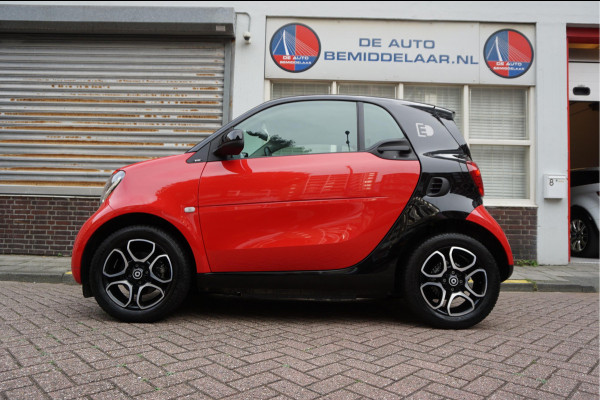 Smart Fortwo electric drive prime | LEER | NAVI | Verwarmd stuurwiel | Stoelverwarming |  Stoelverwarming | Cruise control | LED pakket | 15inch sportvelgen | Touchscreen Full Map Navigatie | BlueTooth interface | Mirrorlink/ Android Auto | Achteruitrijcamera | Parkeersensoren