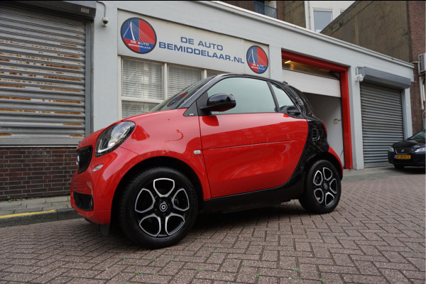 Smart Fortwo electric drive prime | LEER | NAVI | Verwarmd stuurwiel | Stoelverwarming |  Stoelverwarming | Cruise control | LED pakket | 15inch sportvelgen | Touchscreen Full Map Navigatie | BlueTooth interface | Mirrorlink/ Android Auto | Achteruitrijcamera | Parkeersensoren