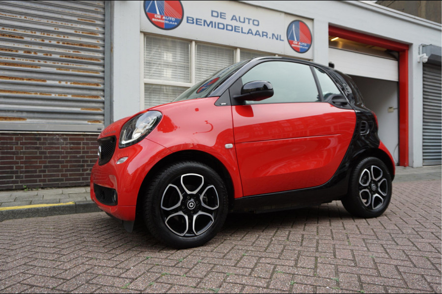 Smart Fortwo electric drive prime | LEER | NAVI | Verwarmd stuurwiel | Stoelverwarming |  Stoelverwarming | Cruise control | LED pakket | 15inch sportvelgen | Touchscreen Full Map Navigatie | BlueTooth interface | Mirrorlink/ Android Auto | Achteruitrijcamera | Parkeersensoren