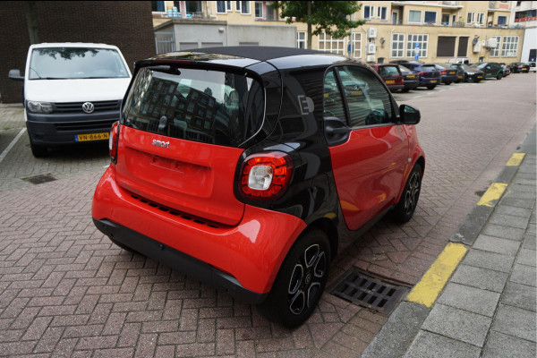 Smart Fortwo electric drive prime | LEER | NAVI | Verwarmd stuurwiel | Stoelverwarming |  Stoelverwarming | Cruise control | LED pakket | 15inch sportvelgen | Touchscreen Full Map Navigatie | BlueTooth interface | Mirrorlink/ Android Auto | Achteruitrijcamera | Parkeersensoren