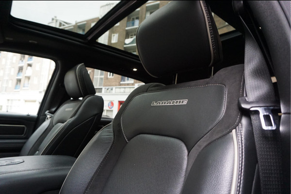 Dodge Ram 1500 5.7 V8 4x4 Crew Cab Laramie Sport | PANO | LPG Grote NAVI | Apple Carplay | 4x stoel- en stuurverwarming | Stoelventilatie | Bypass klep | 22inch | LED pakket