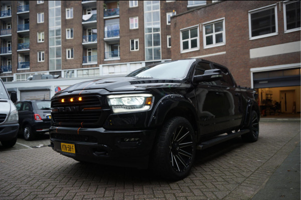 Dodge Ram 1500 5.7 V8 4x4 Crew Cab Laramie Sport | PANO | LPG Grote NAVI | Apple Carplay | 4x stoel- en stuurverwarming | Stoelventilatie | Bypass klep | 22inch | LED pakket