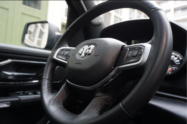 Dodge Ram 1500 5.7 V8 4x4 Crew Cab Laramie Sport | PANO | LPG Grote NAVI | Apple Carplay | 4x stoel- en stuurverwarming | Stoelventilatie | Bypass klep | 22inch | LED pakket
