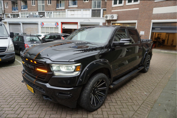 Dodge Ram 1500 5.7 V8 4x4 Crew Cab Laramie Sport | PANO | LPG Grote NAVI | Apple Carplay | 4x stoel- en stuurverwarming | Stoelventilatie | Bypass klep | 22inch | LED pakket