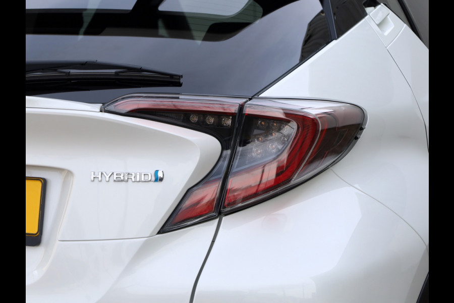 Toyota C-HR 1.8 Hybrid Style | LED Koplampen | Dodehoek | Park-Assist