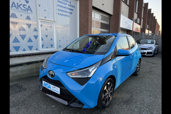 Toyota Aygo 1.0 VVT-i x-play 72 pk Automaat/CarPlay/Sportvelg/Garantie