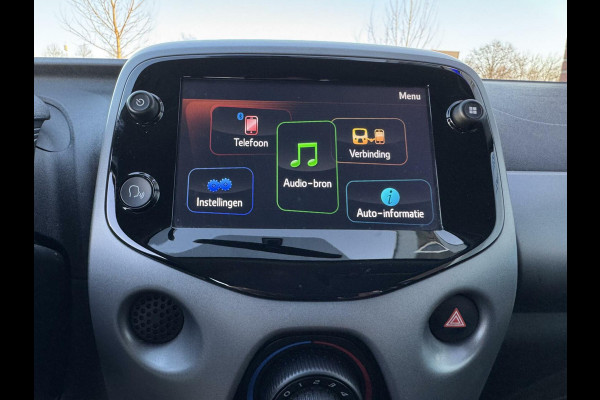 Toyota Aygo 1.0 VVT-i x-play 72 pk Automaat/CarPlay/Sportvelg/Garantie