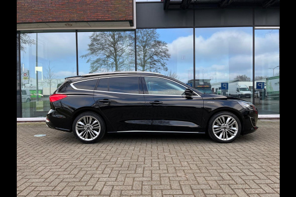 Ford FOCUS Wagon 1.5 EcoBoost Vignale - Automaat - Panodak - Leder - Org.NL- Uniek!