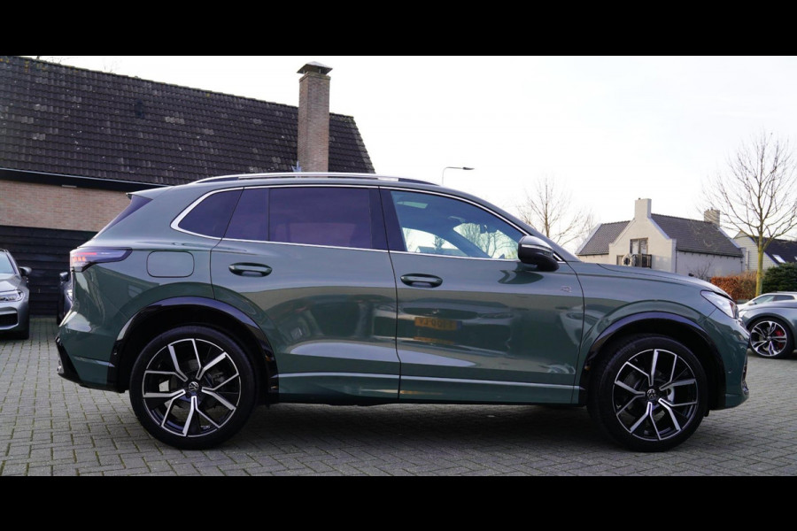 Volkswagen Tiguan 1.5 eTSI Hybrid R-line | Massage | HuD | Panorama | Adaptieve Cruise | 360 cam | Harman/Kardon | Front Assist |