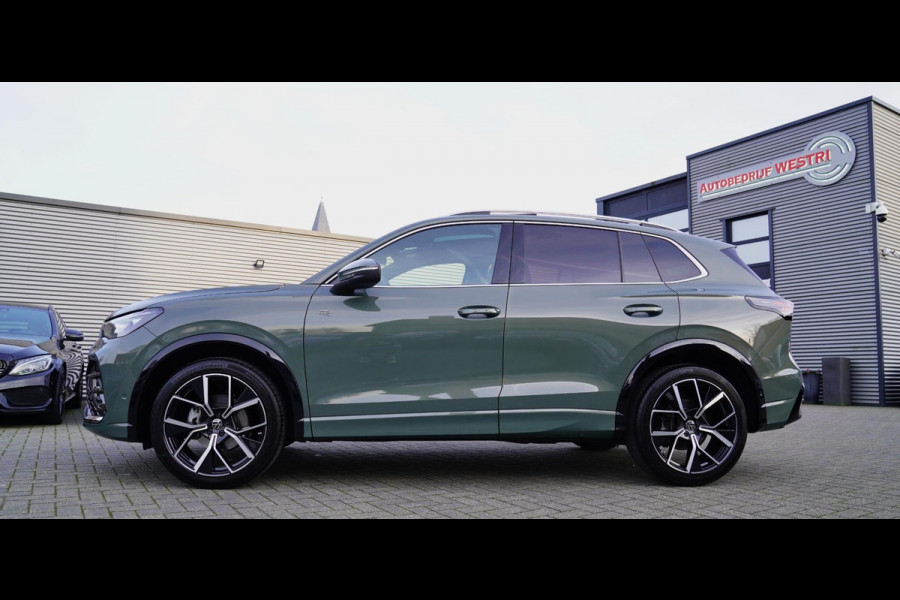 Volkswagen Tiguan 1.5 eTSI Hybrid R-line | Massage | HuD | Panorama | Adaptieve Cruise | 360 cam | Harman/Kardon | Front Assist |