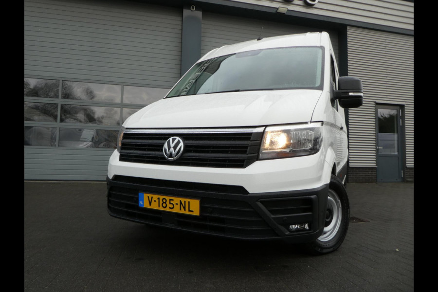 Volkswagen Crafter 35 2.0 TDI L3H3 RWD achterwiel aandrijving 3.5 ton trekhaak