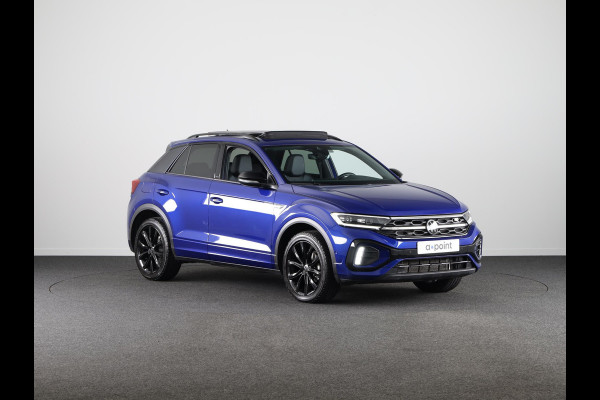 Volkswagen T-Roc 1.5 TSI R-Line 150PK Automaat (DSG) | Panorama dak | Topsport stoelen | Navigatie | Black Style | Comfort pakket |