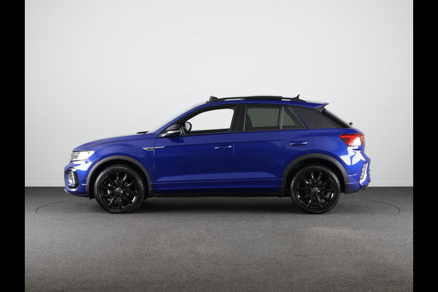 Volkswagen T-Roc 1.5 TSI R-Line 150PK Automaat (DSG) | Panorama dak | Topsport stoelen | Navigatie | Black Style | Comfort pakket |