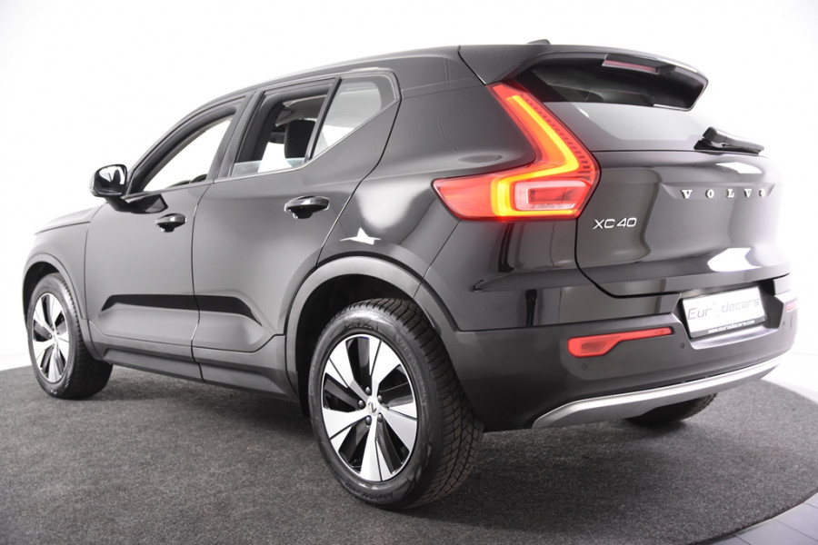 Volvo XC40 2.0 D3 Momentum Pro *1ste Eigenaar*Navigatie*Trekhaak*