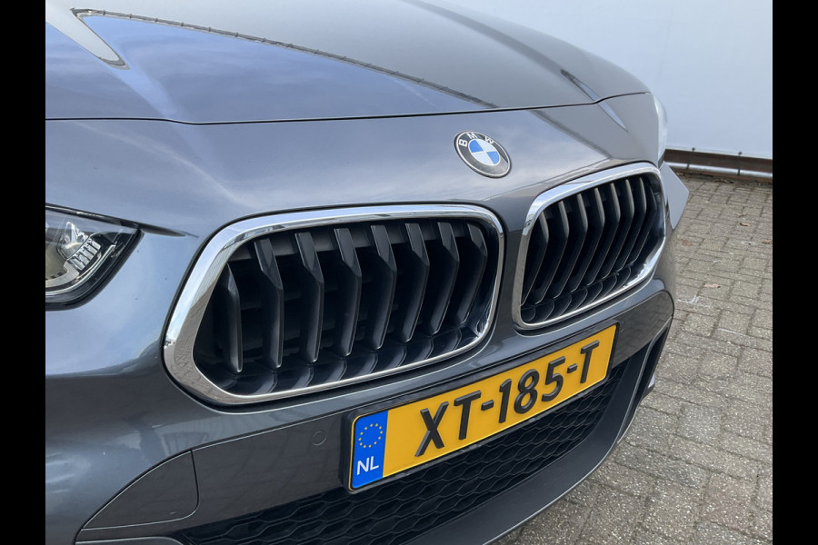 BMW X2 20i 192pk M-Sport Vol! Pano HUD LeerSport Zwarte Hemel