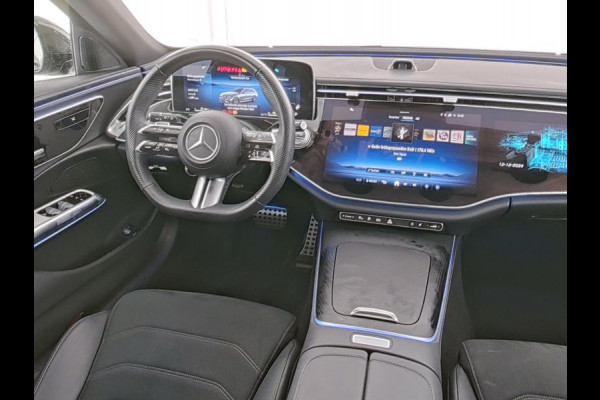 Mercedes-Benz E-Klasse Estate 300 e AMG Plug-In Hybride | Trekhaak | MBUX Superscreen | AMG Styling | Night Pakket | Keyless-Go | Distronic | Selfie Camera | Inclusief 24 maanden MB Certified garantie voor Europa.