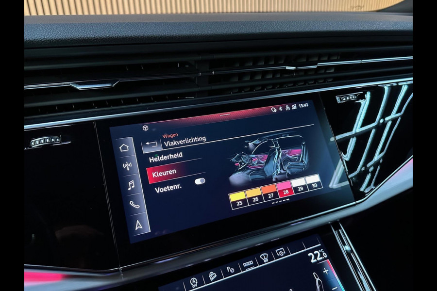 Audi Q8 55 TFSI Quattro S Line. Marix - B&O - Pano - Lucht