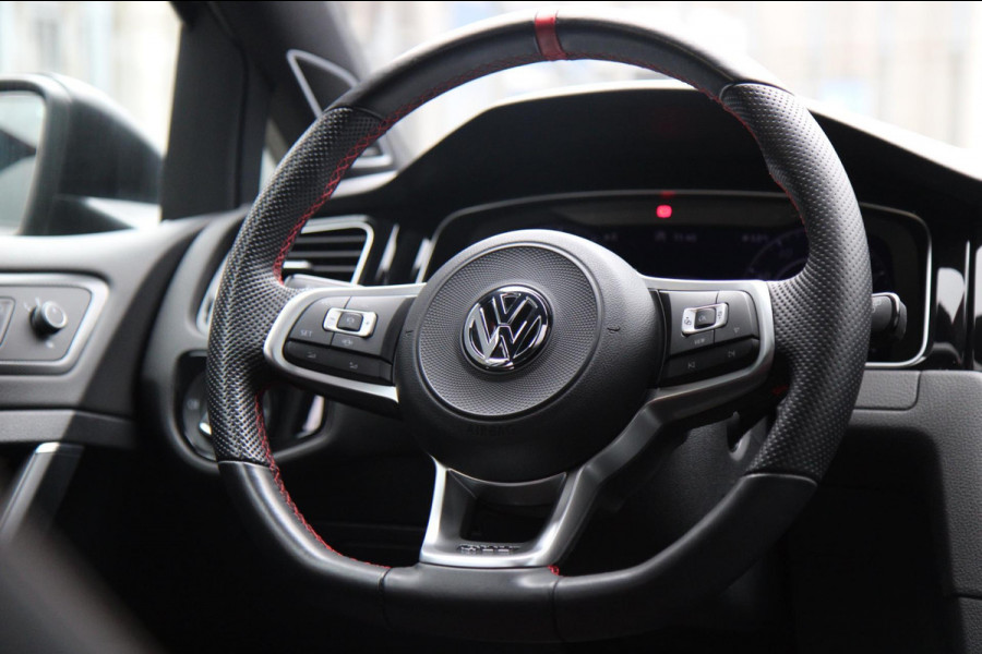 Volkswagen Golf 2.0 TSI GTI TCR/PANO/DEALER-OH/KEYLESS/ACC/DYNA/VOL