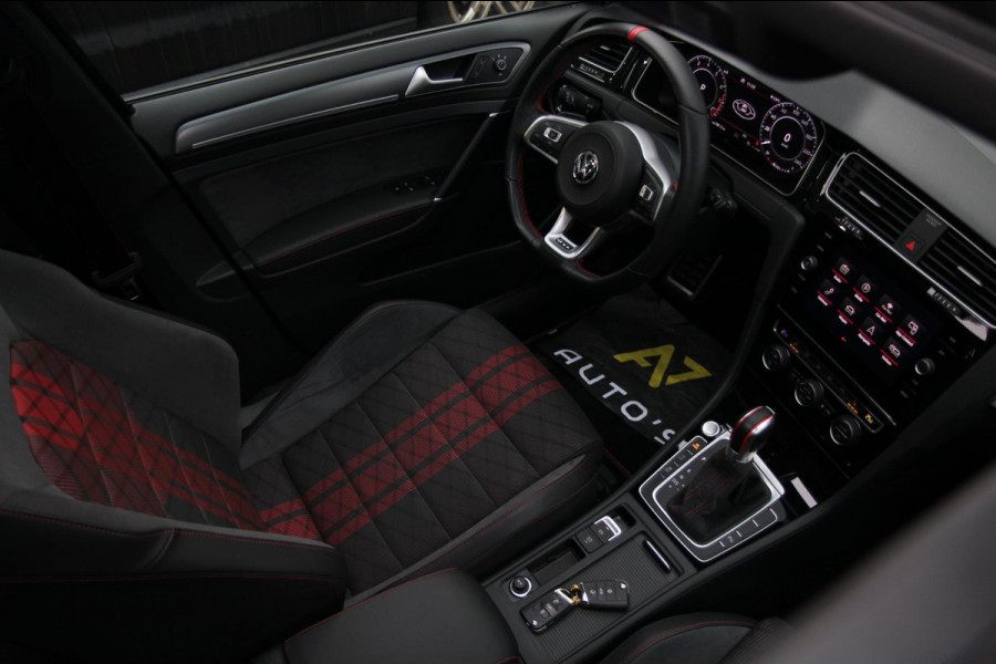 Volkswagen Golf 2.0 TSI GTI TCR/PANO/DEALER-OH/KEYLESS/ACC/DYNA/VOL