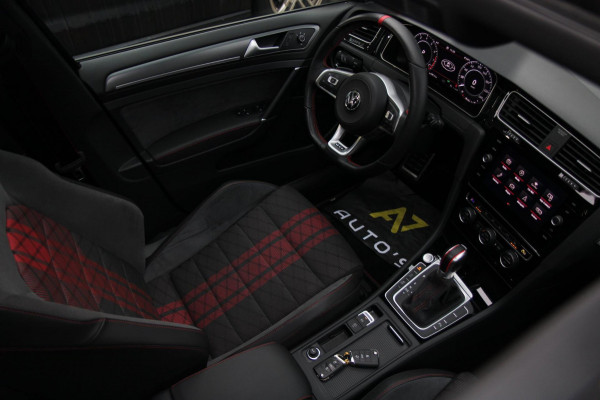 Volkswagen Golf 2.0 TSI GTI TCR/PANO/DEALER-OH/KEYLESS/ACC/DYNA/VOL