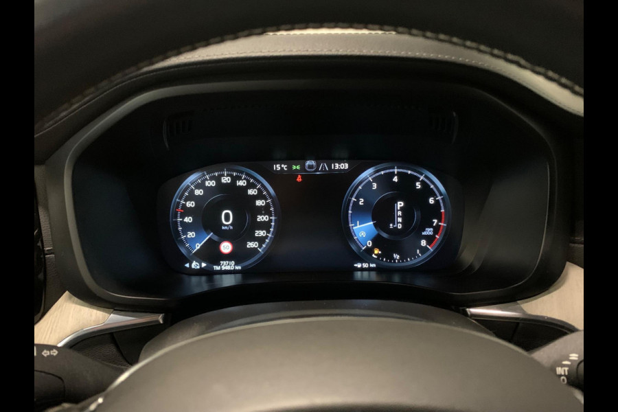 Volvo XC60 2.0 T4 Inscription | PANO | HUD | CAMERA | HARMAN KARDON