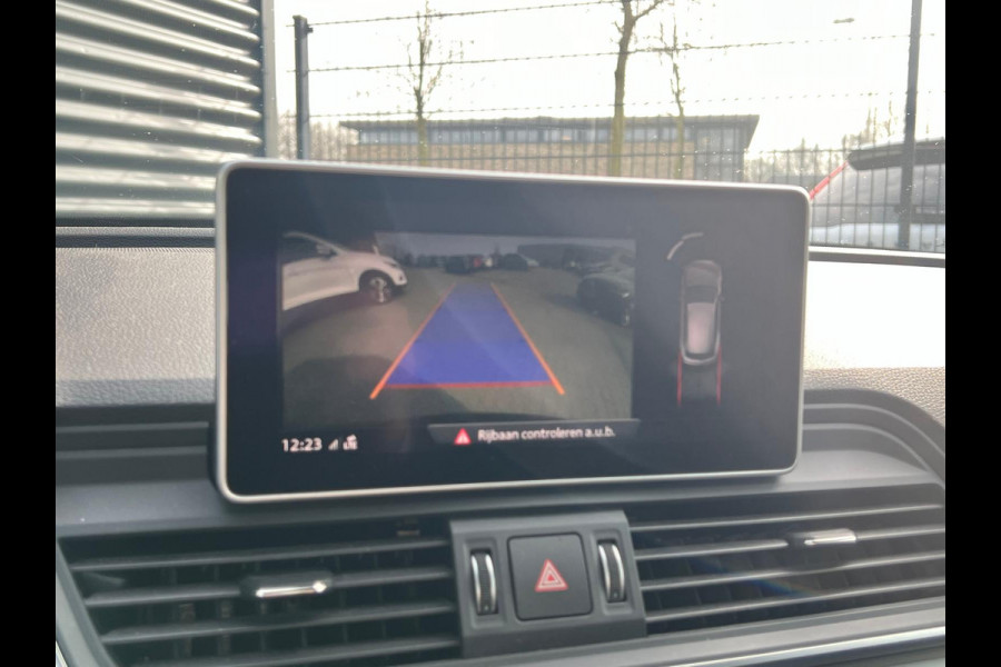 Audi Q5 55 TFSI e quattro S-Line Plug in Hybrid 367pk Dealer O.H PHEV | Luchtvering | Trekhaak af Fabriek | Adaptive Cruise | Alcantara Sportstoelen Massage | 20 "L.M | Virtual | Apple Carplay | Camera |