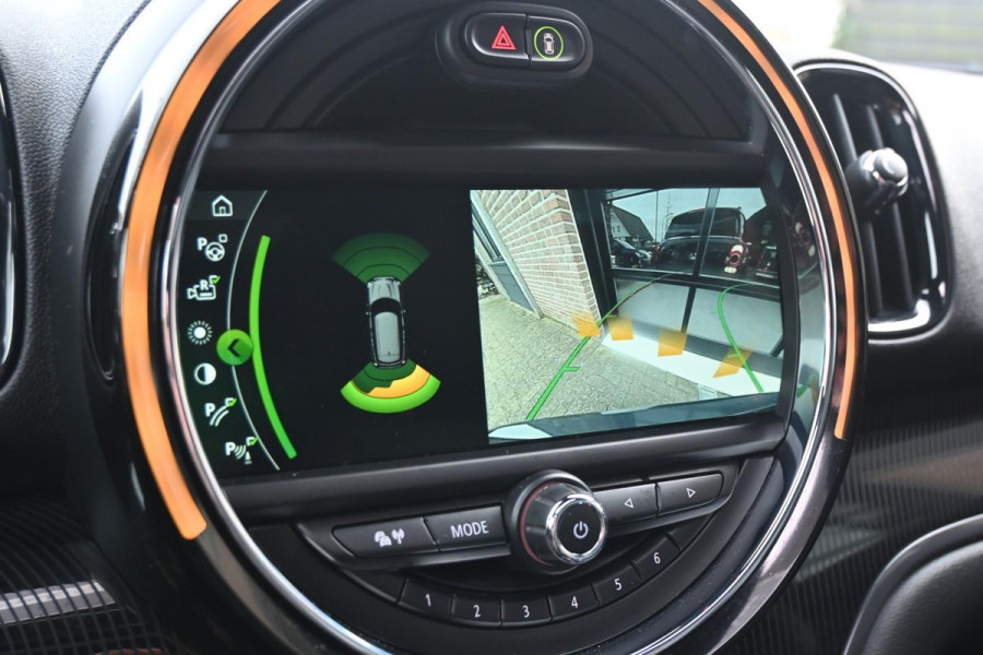 MINI Countryman 2.0 Cooper S E ALL4 BlackPack Pano Leder ´19