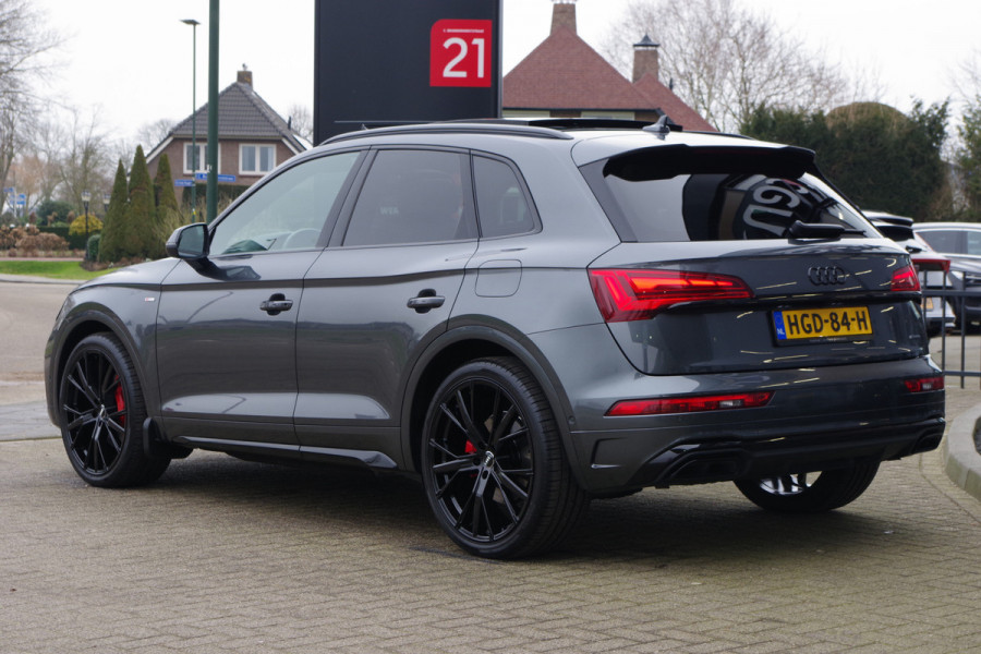 Audi Q5 55 TFSI e Competition S-Line, Luchtvering, RS-Sportstoelen, Panoramadak, Elek. Trekhaak, 360 Camera, Head-Up