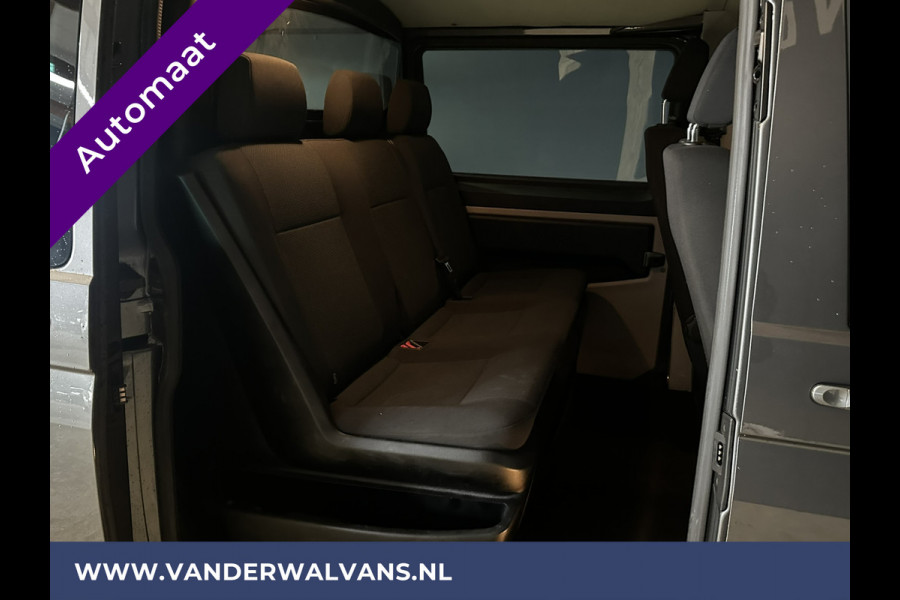 Volkswagen Transporter 2.0 TDI 150pk Automaat L2H1 Dubbele cabine Highline Euro6 Airco | 2x Zijdeur | Camera | Navigatie LED, LM velgen, Cruisecontrol, Trekhaak, Parkeersensoren, 5-Zits, Verwarmde voorruit