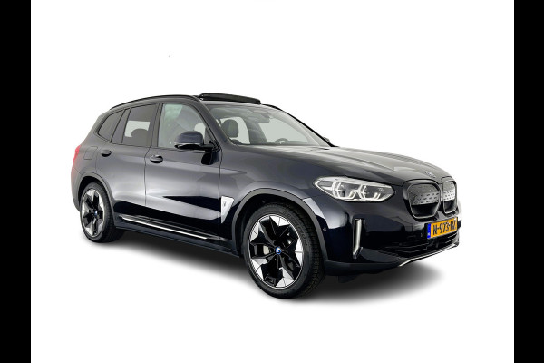 BMW iX3 High Executive 80 kWh [ 3-Fase ] (INCL.BTW) *PANO | ADAPTIVE-CRUISE | HARMAN/KARDON | FULL-LEATHER | MEMORY-PACK | DIGI-COCKPIT | BLIS | SURROUND-VIEW | SPORT-SEATS | KELESS | NAVI-FULLMAP | 20''ALU*