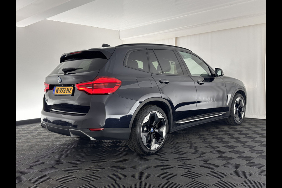 BMW iX3 High Executive 80 kWh [ 3-Fase ] (INCL.BTW) *PANO | ADAPTIVE-CRUISE | HARMAN/KARDON | FULL-LEATHER | MEMORY-PACK | DIGI-COCKPIT | BLIS | SURROUND-VIEW | SPORT-SEATS | KELESS | NAVI-FULLMAP | 20''ALU*